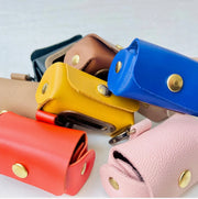 Distributeur de sacs à déjections en cuir