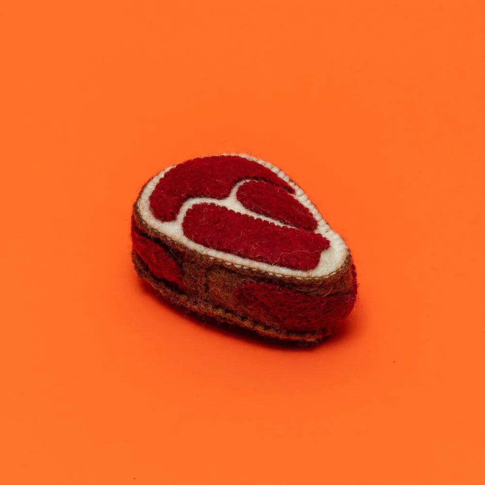 Jouet en laine bouillie en forme de steak