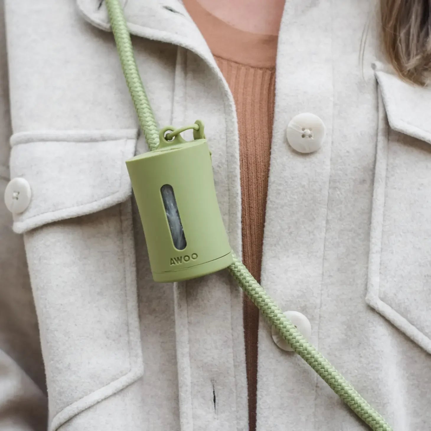 Distributeur de sacs à déjections